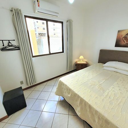 Apartamento 200 Metros Da Praia 03 Quartos Com Ar Condicionado - Meia Praia - Itapema Kültér fotó