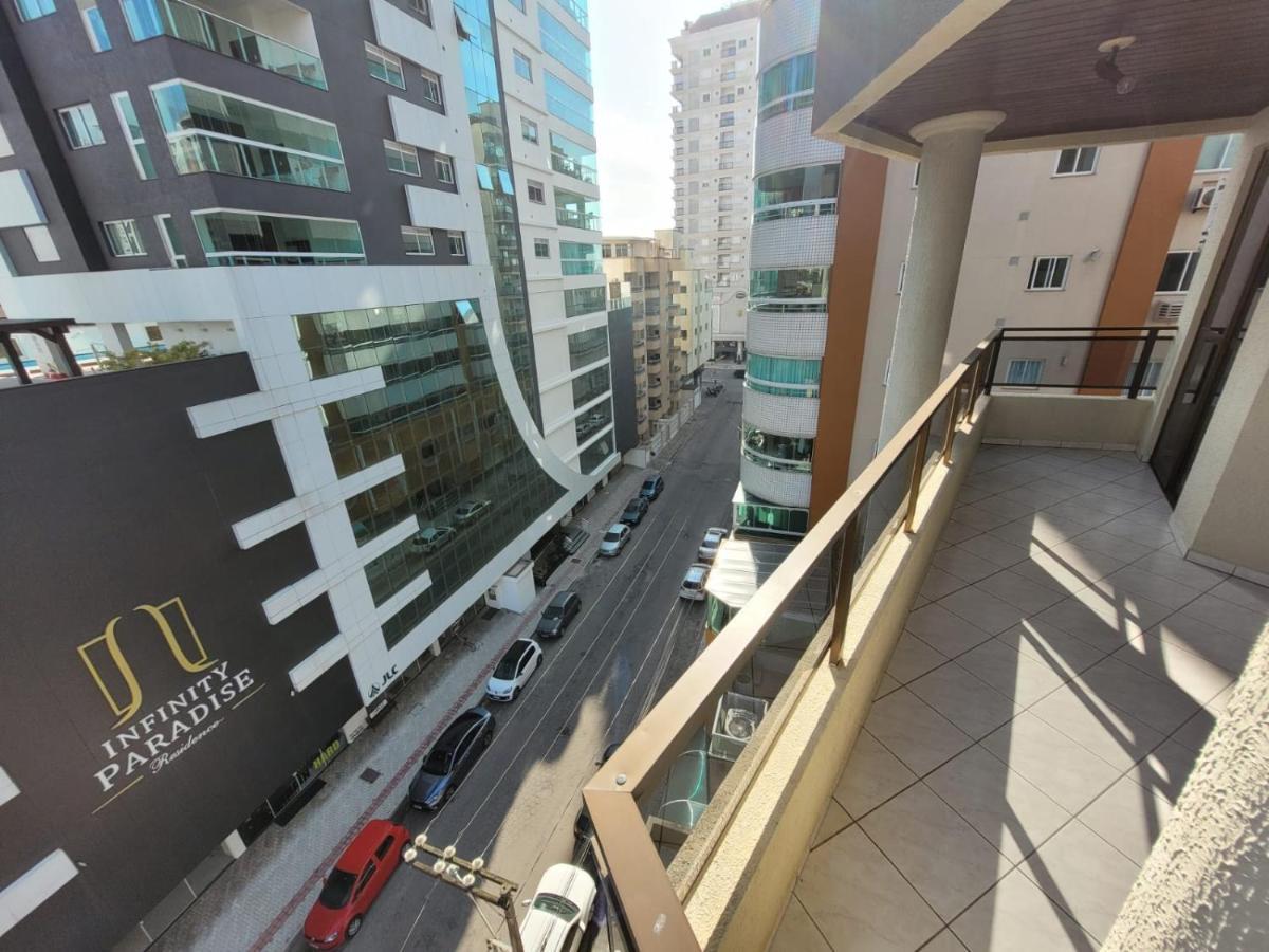 Apartamento 200 Metros Da Praia 03 Quartos Com Ar Condicionado - Meia Praia - Itapema Kültér fotó